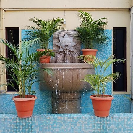 Meenakshi'S Sunshine Hotel Madurai Exterior foto